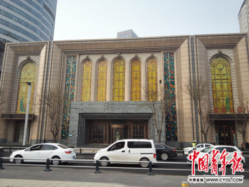 揭秘郑州涉黄“第一会所”：曾推充百万送宝马